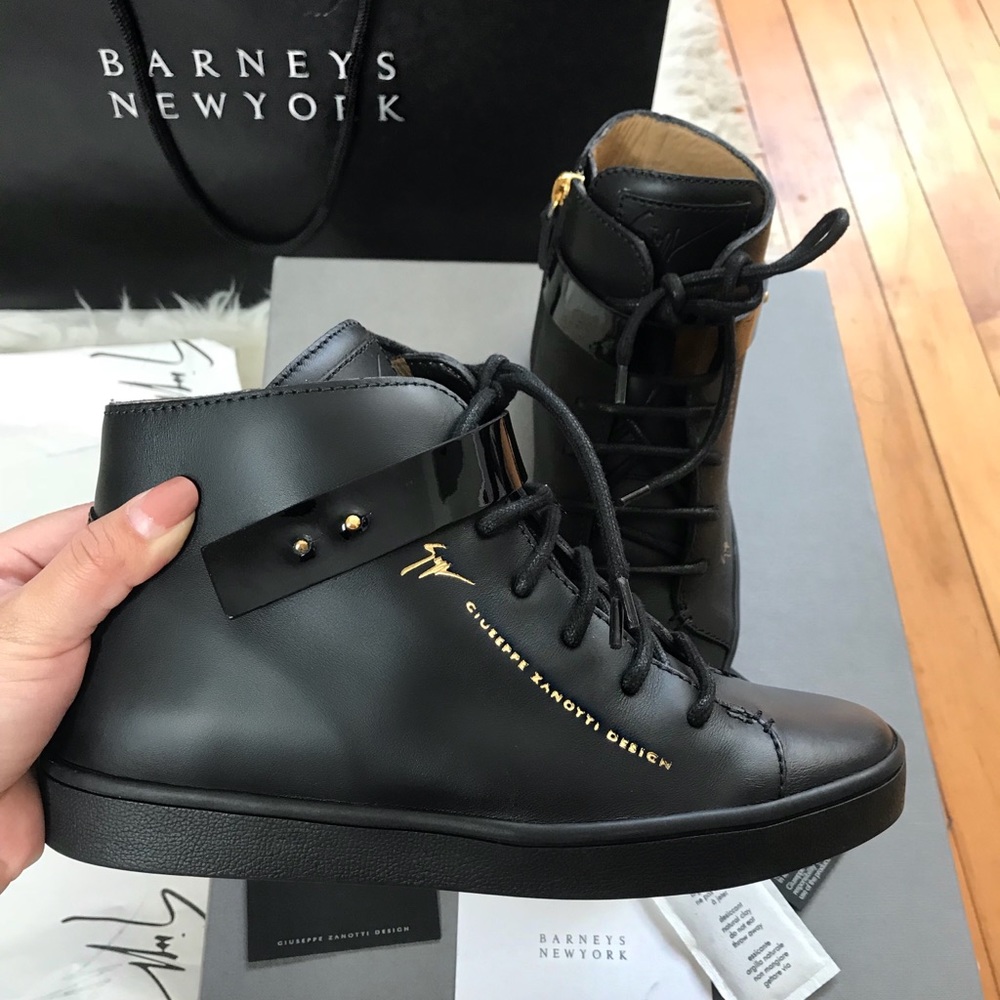 🔥 💕Authentic Giuseppe Zanetti sneakers